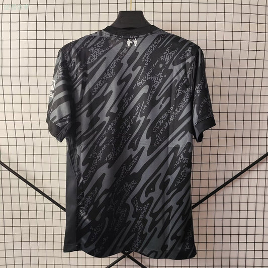 Liverpool 24/25 Goalkeeper Football Shirt