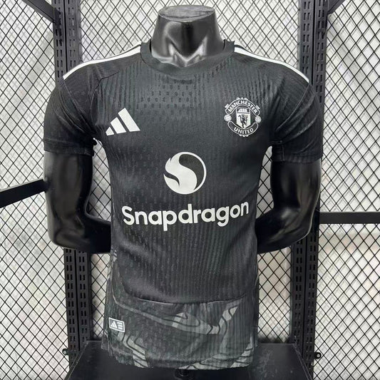Manchester United 26/27 Goalkeeper Football Shirt