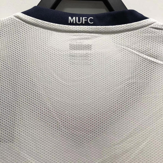 Manchester United 08/09 Away Football Shirt