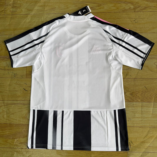 Juventus 25/26 Home Football Shirt