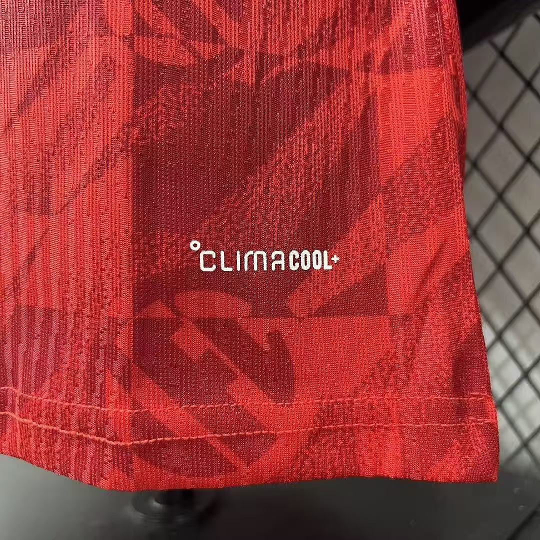 Liverpool 26/27 Pre-Match Shirt