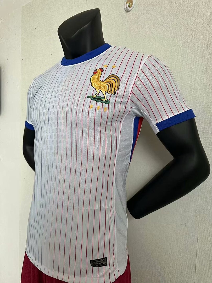 France 24/25 Away Football Shirt