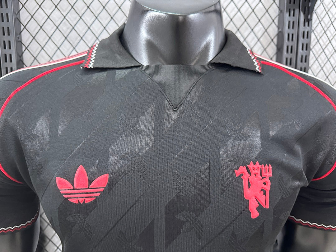Manchester United 24/25 Football Shirt