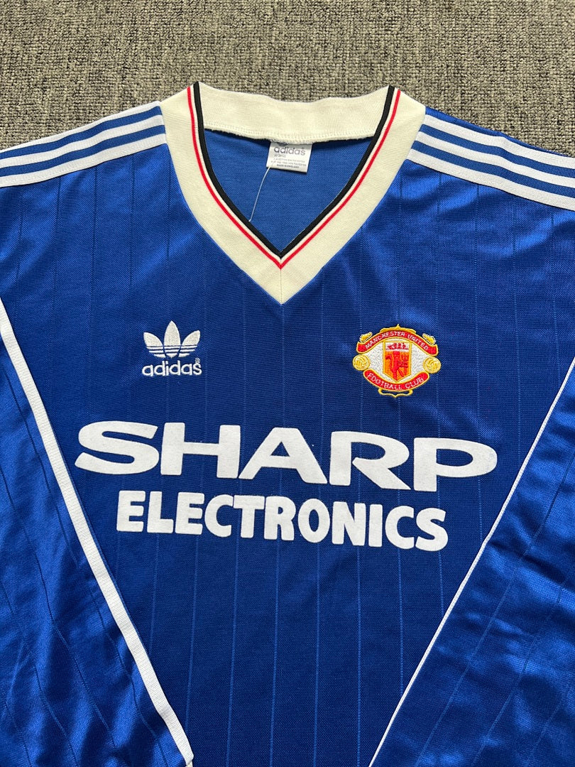 Manchester United 82/83 Away Long Sleeve Football Shirt