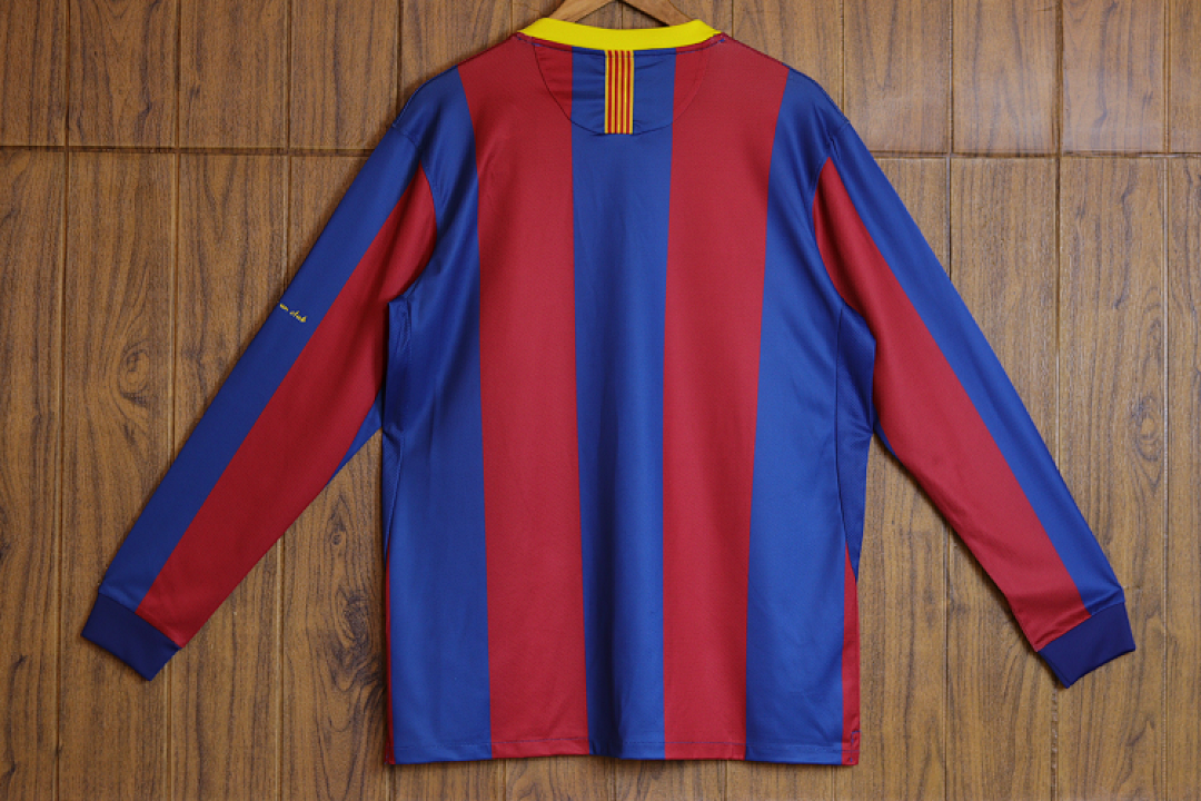 Barcelona 10/11 Home Football Shirt