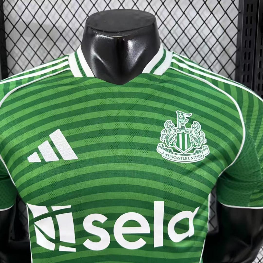 Newcastle United 25/26 Away Football Shirt