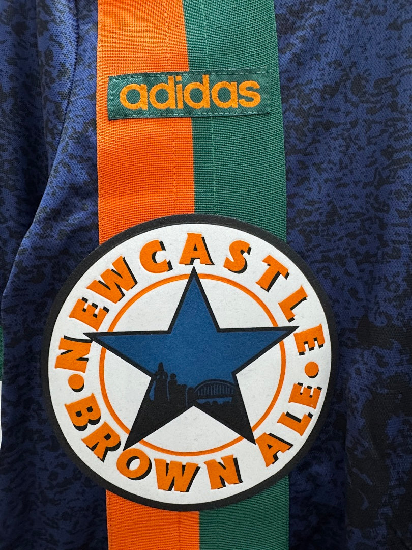 Newcastle United 97/98 Away Football Shirt