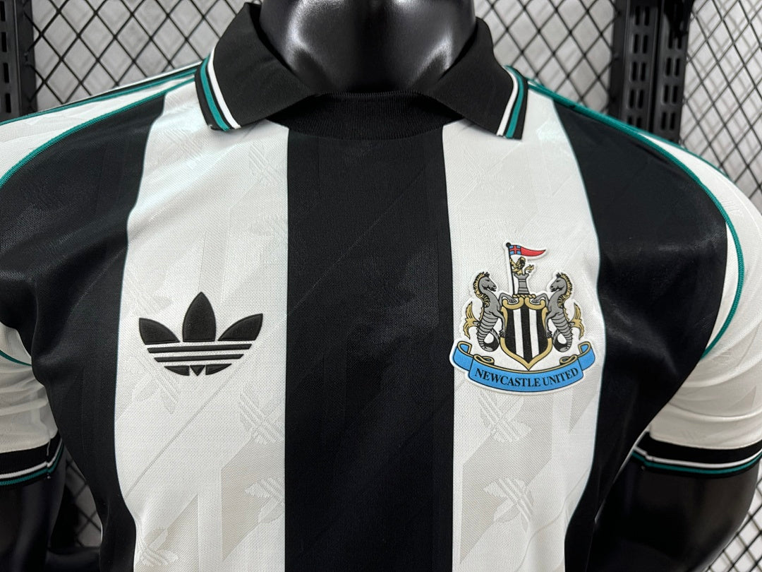 Retro Newcastle United 24/25 Football Shirt