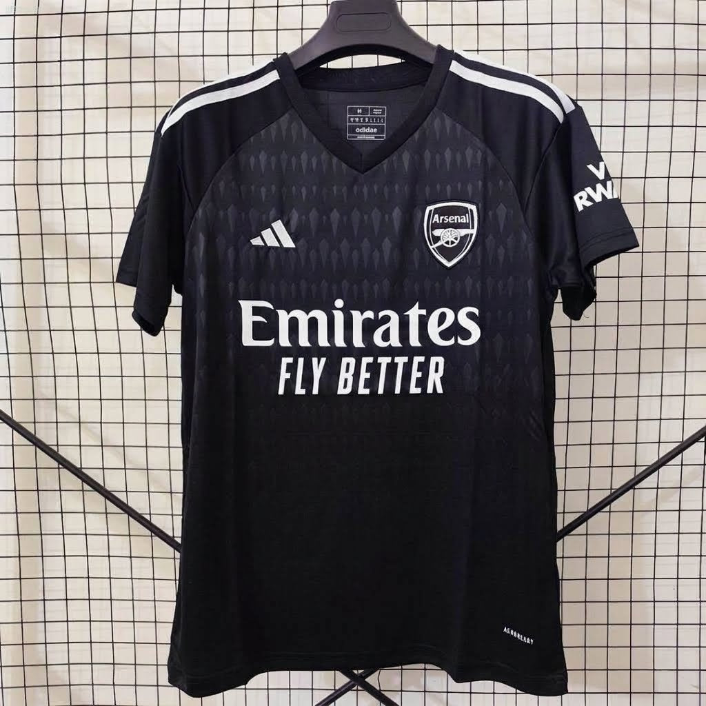 Arsenal 23/24 Goalkeeper Football Shirt