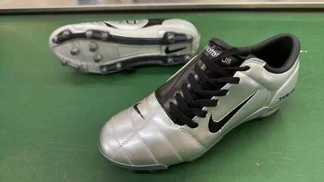 Nike T90 Retro FG Cushioned Sole Football Boots