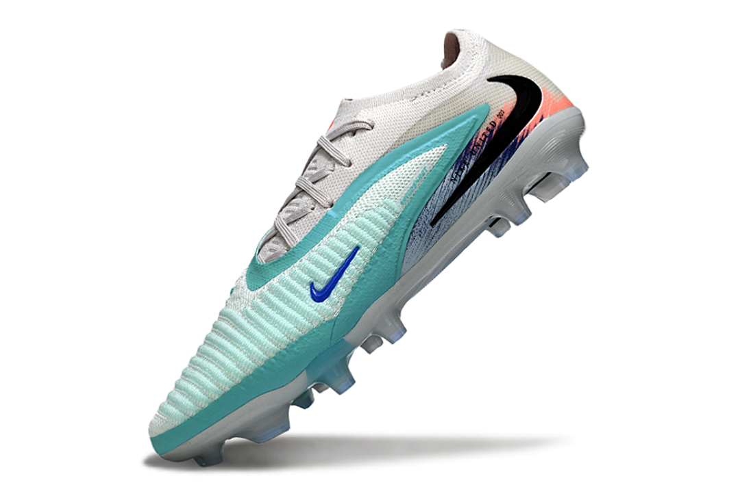 Nike Phantom Luna