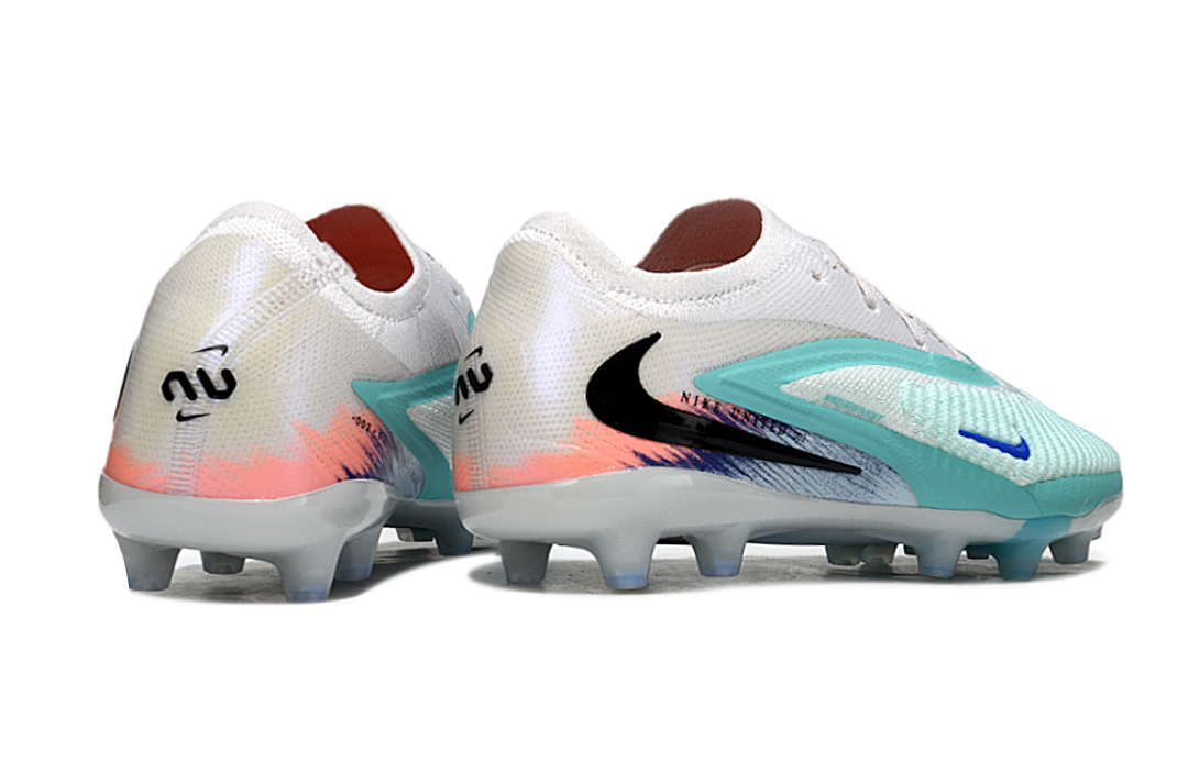 Nike Phantom Luna