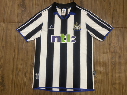 Newcastle United 00/01 Home Football Shirt