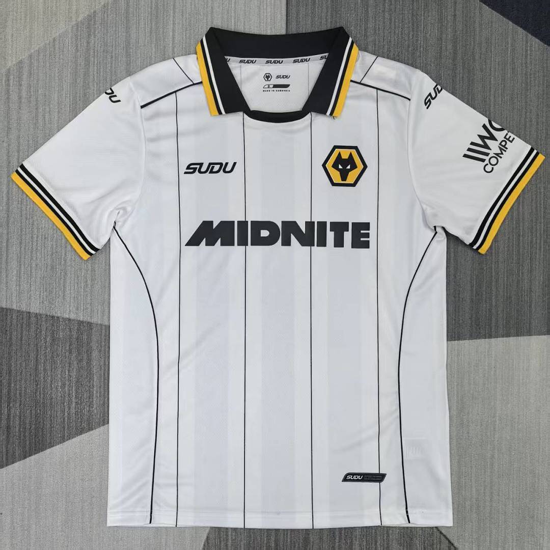 Wolverhampton Wanderers 26/27 Away Football Shirt