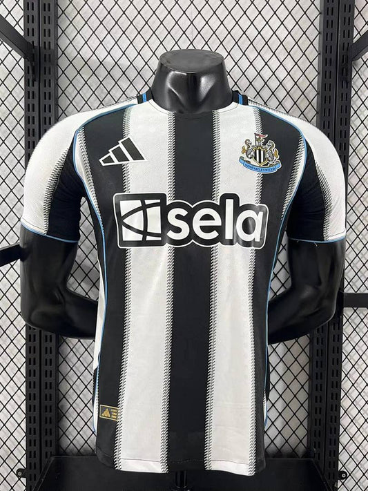 Newcastle United 25/26 Home Football Shirt