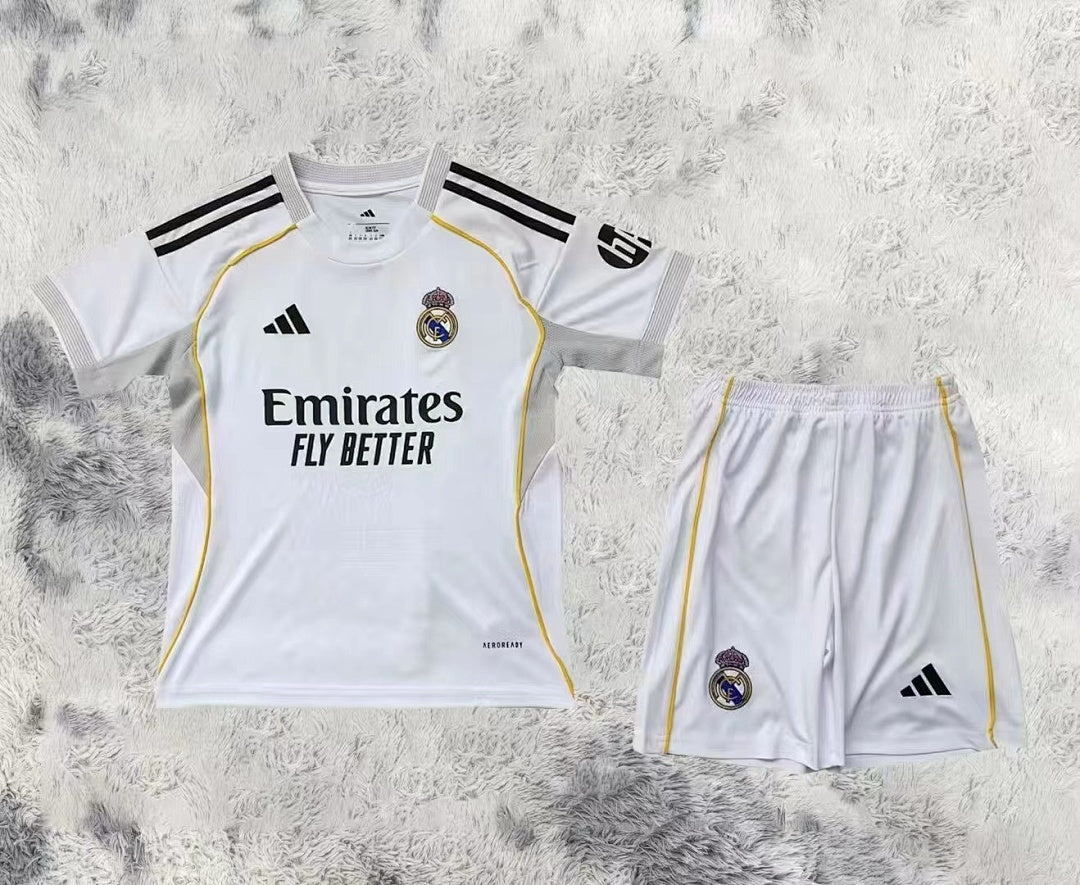 Kids Real Madrid 25/26 Home Football Shirt