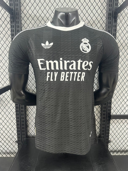 Real Madrid 25/26 Goalkeeper Football Shirt