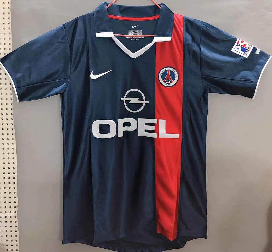 Paris Saint-Germain 01/02 Home Football Shirt