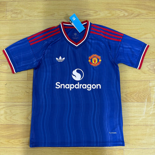 Manchester United 26/27 Away Football Shirt
