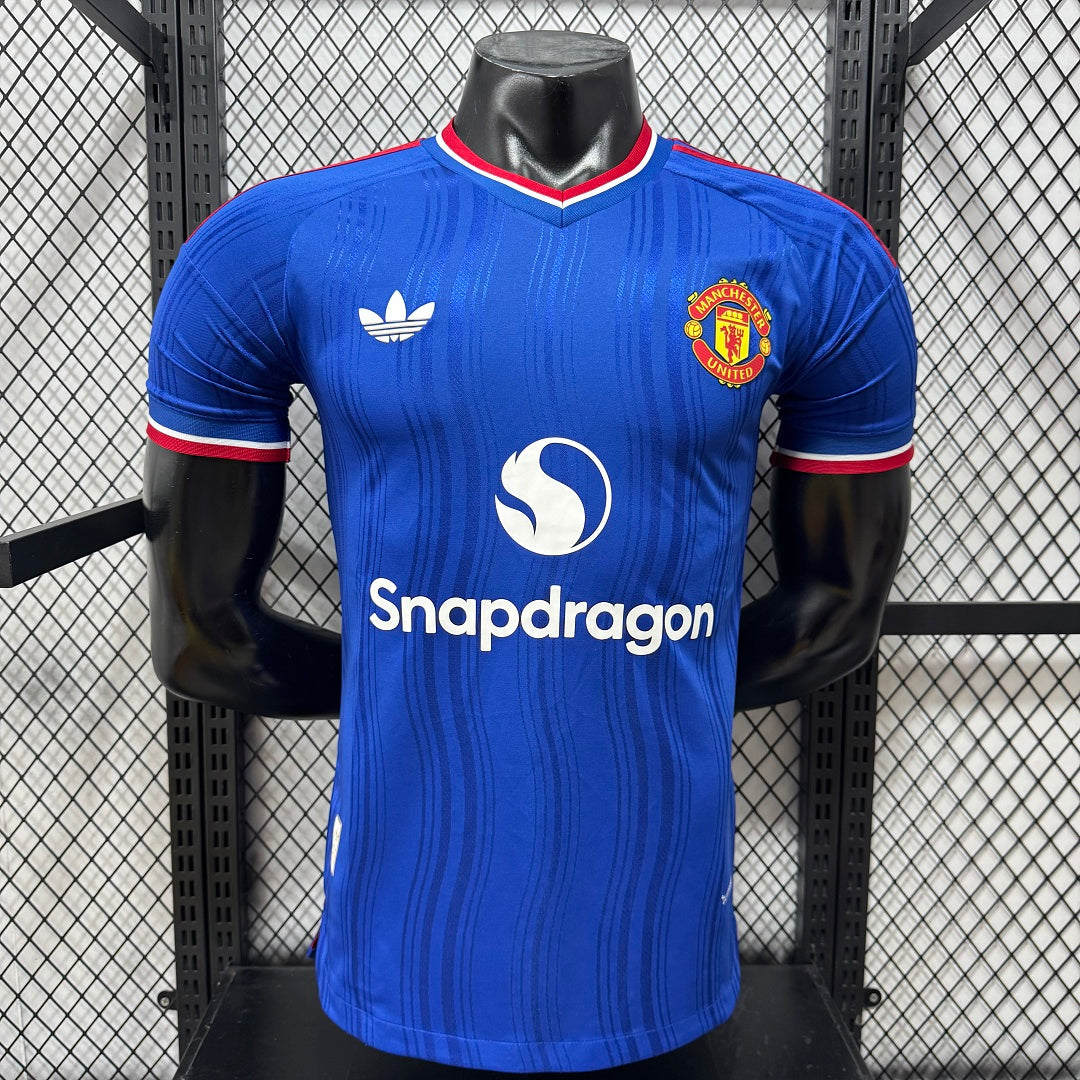 Manchester United 26/27 Away Football Shirt