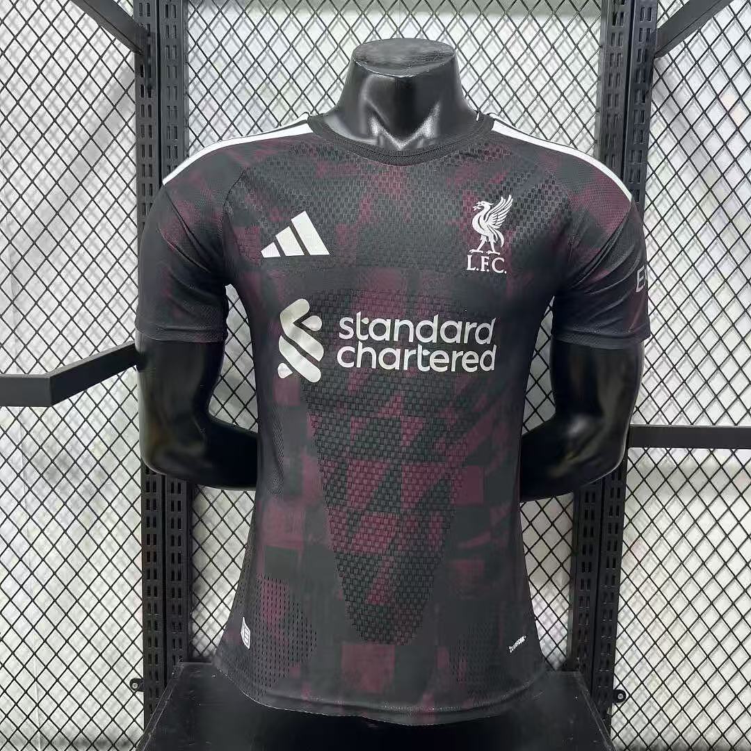 Liverpool 26/27 Third Football Shirt