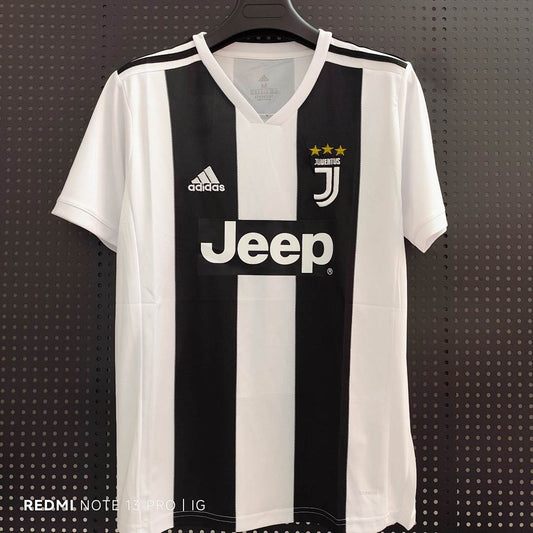 Retro Juventus 18/19 Home Football Shirt