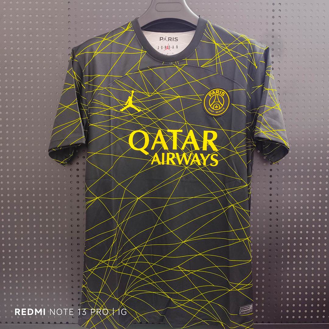 Paris Saint-Germain 22/23 Away Black Football Shirt