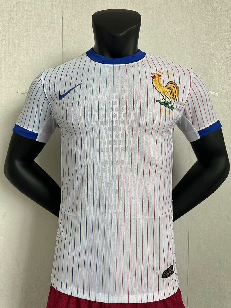 France 24/25 Away Football Shirt