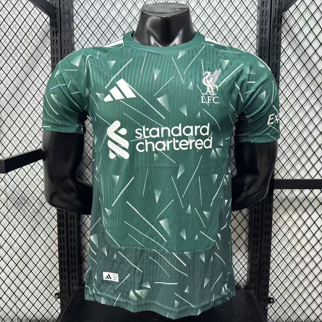 Liverpool 26/27 Goalkeeper Football Shirt