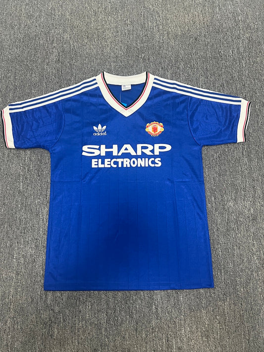 Manchester United 82/83 Away Football Shirt