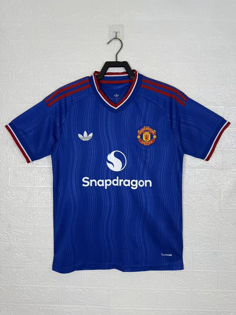 Manchester United 26/27 Away Football Shirt
