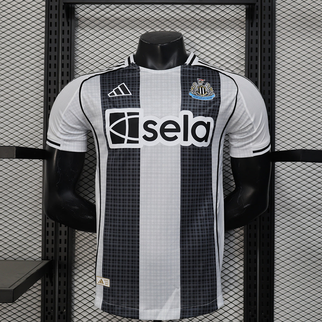 Newcastle United 25/26 Home Football Shirt