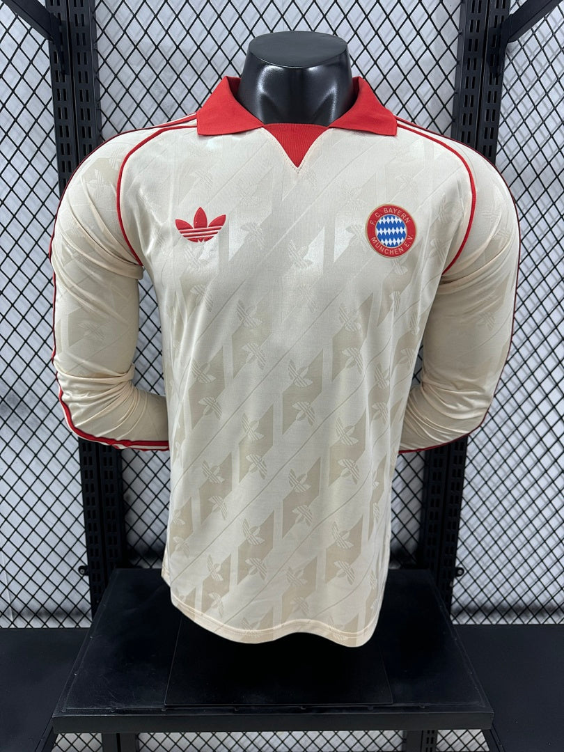 Retro Bayern Munich 24/25 Long Sleeve Football Shirt
