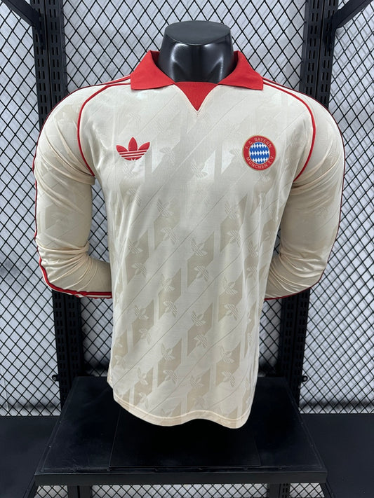 Retro Bayern Munich 24/25 Long Sleeve Football Shirt