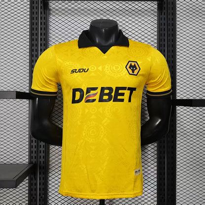 Wolverhampton Wanderers 25/26 Home Football Shirt
