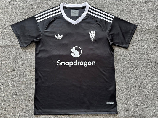 Manchester United 24/25 Third Football Shirt