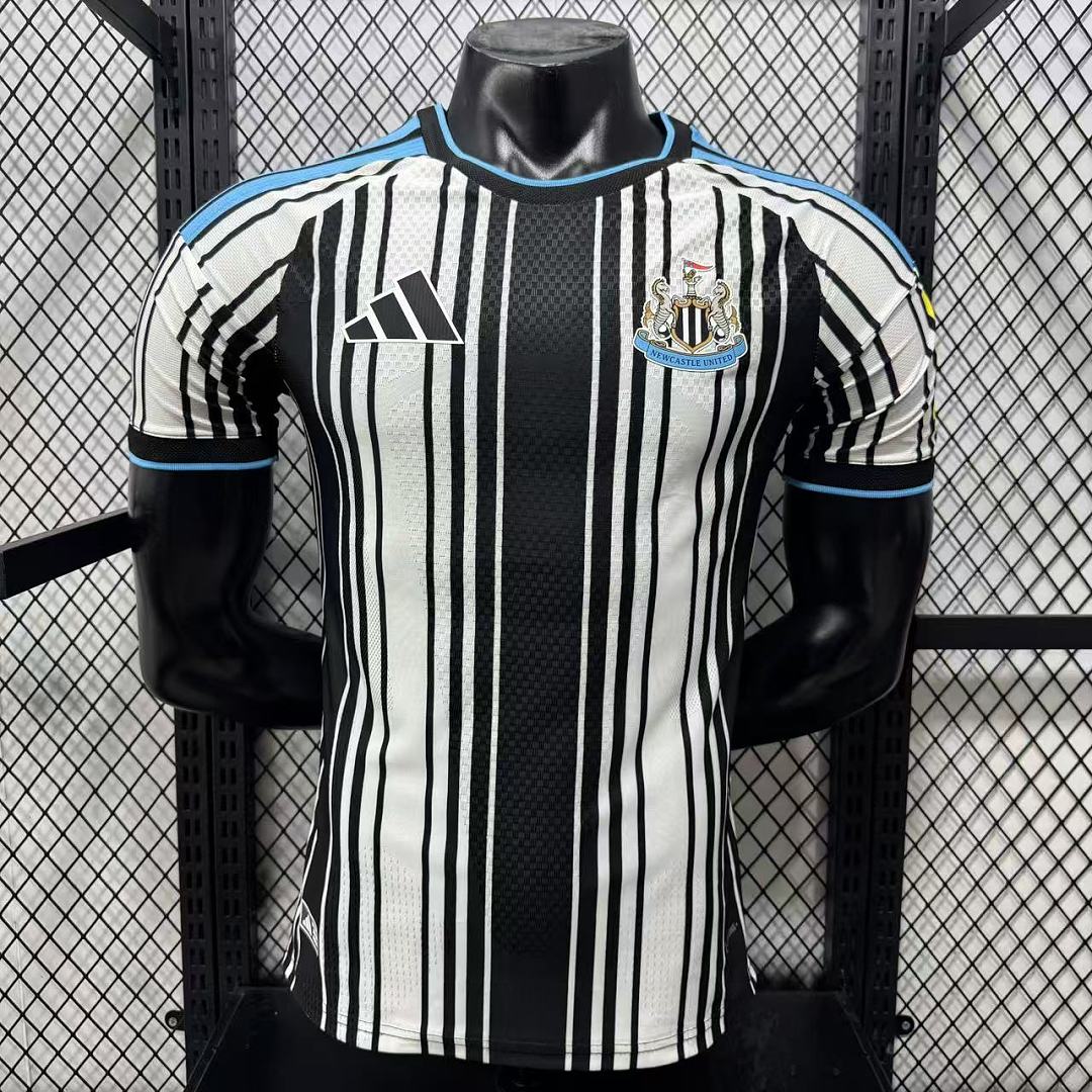 Newcastle United 26/27 Home Football Shirt