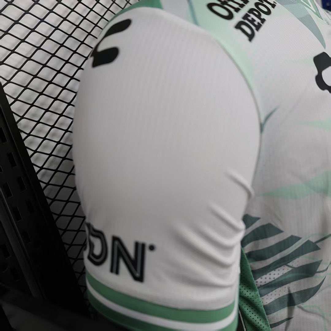 León 25/26 Away Football Shirt
