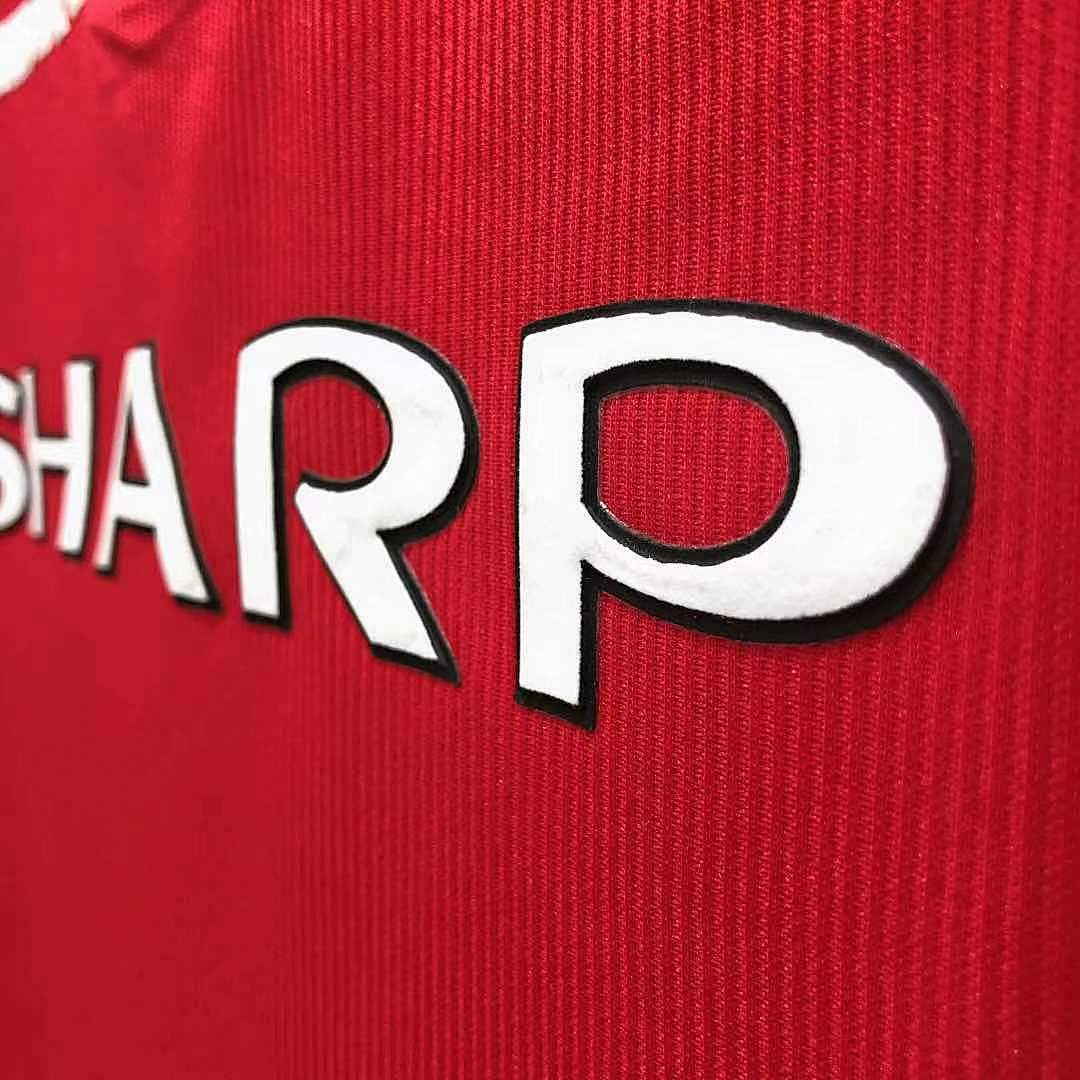 Manchester United 98/99 Home Football Shirt