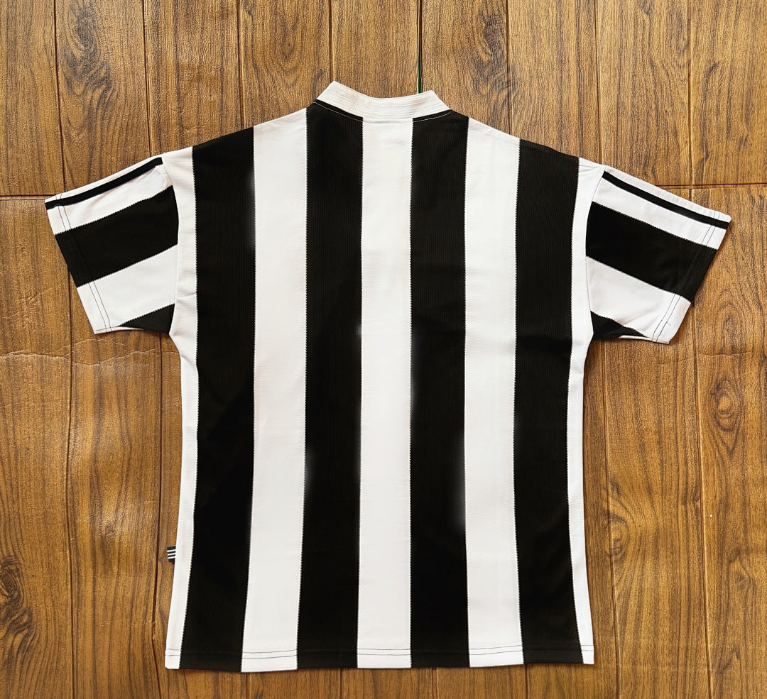 Newcastle United 95/96 Home Football Shirt