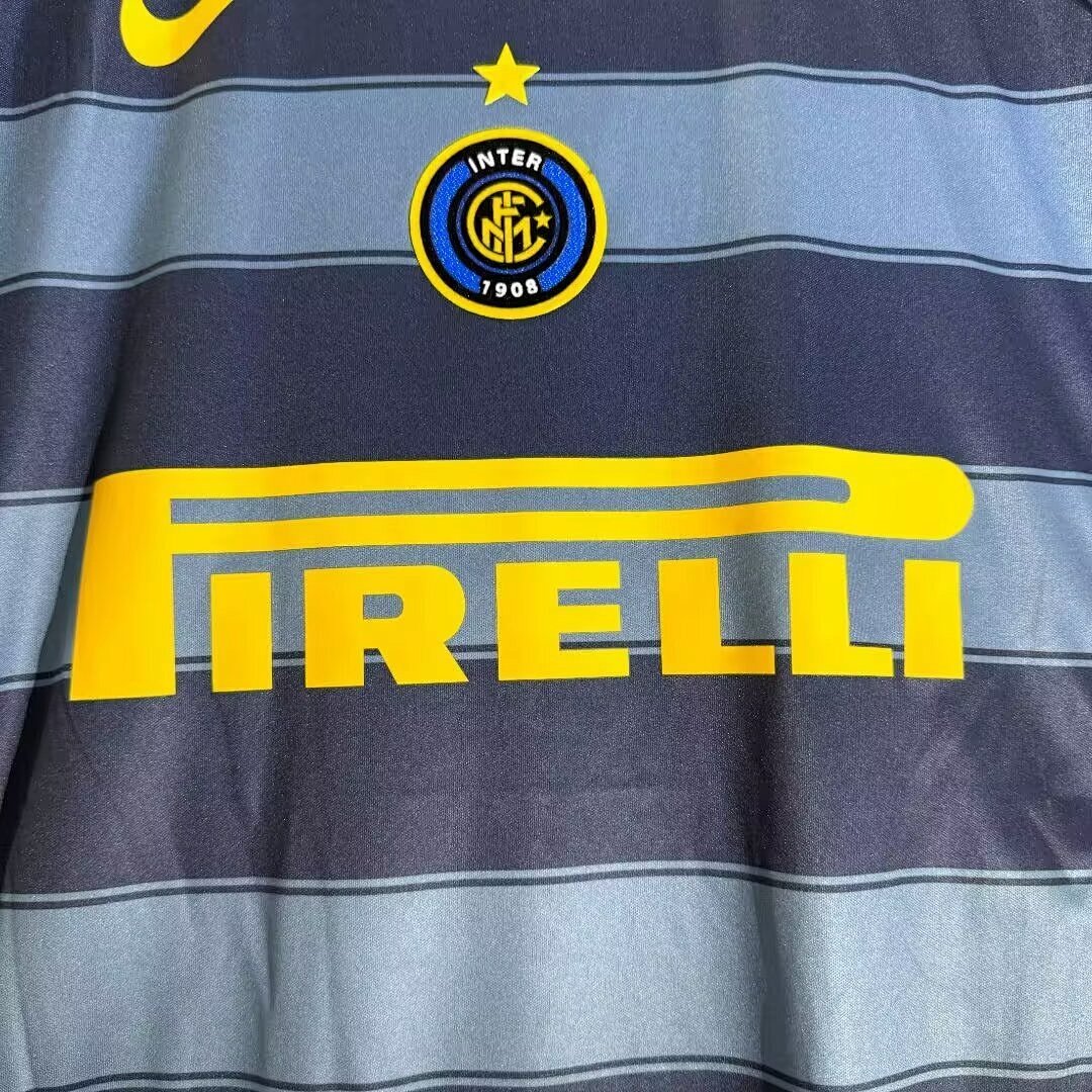 Inter Milan 04/05 Third Football Shirt