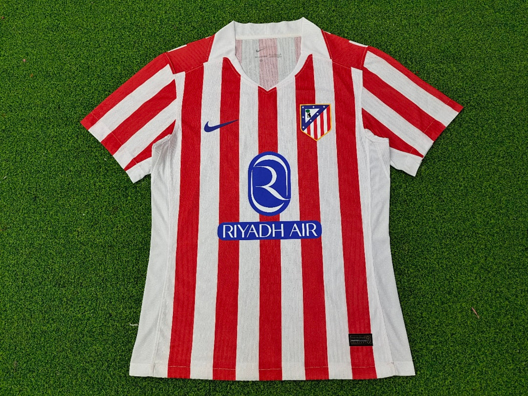 Atlético Madrid 25/26 Home Player Version Football Shirt