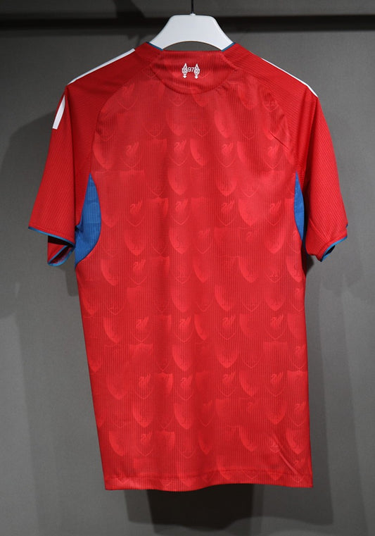 Retro Liverpool 25/26 Special Edition Football Shirt