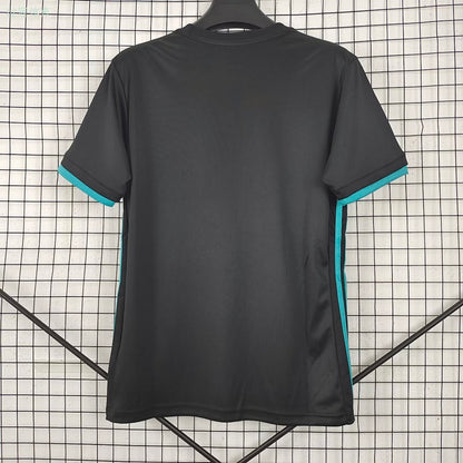 Real Madrid 17/18 Home Football Shirt