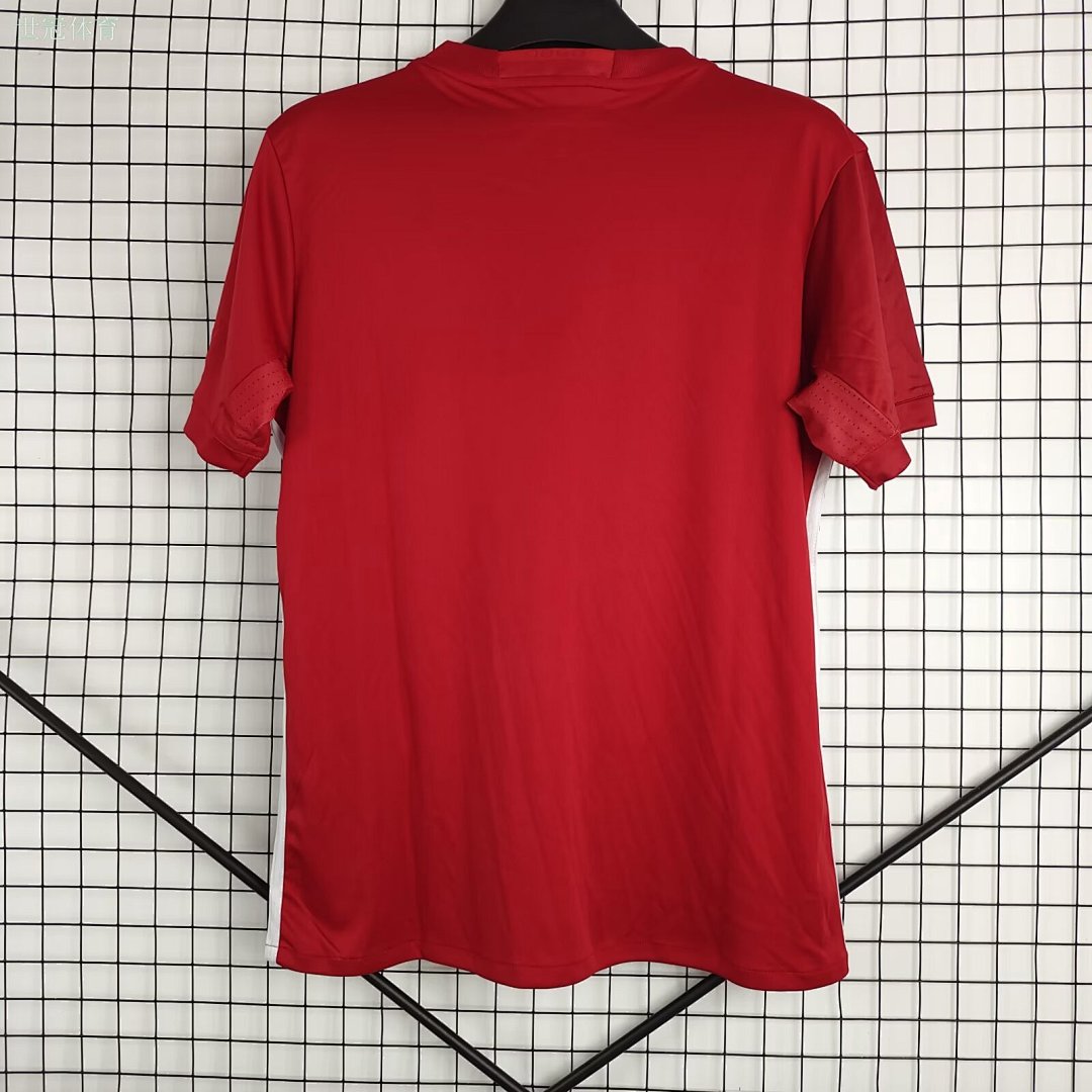 Manchester United 16/17 Home Football Shirt