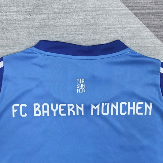 Bayern Munich 25/26 Goalkeeper Football Shirt