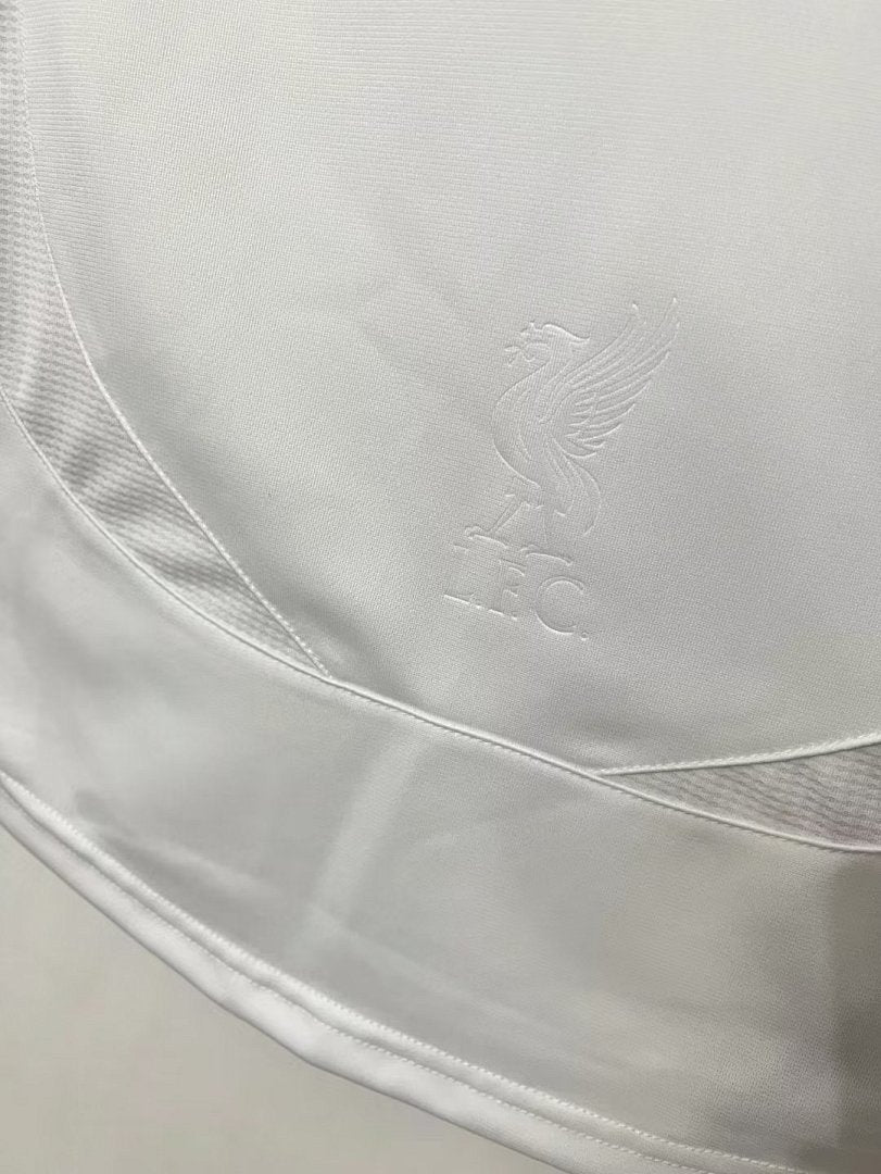 Liverpool 06/08 Away Football Shirt