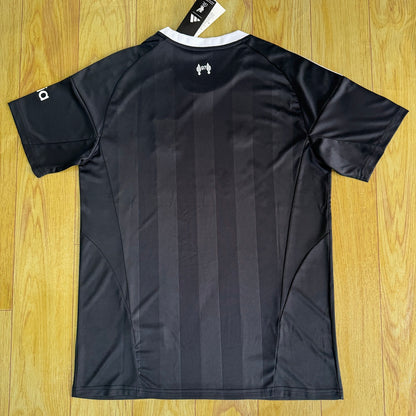Liverpool 25/26 Goalkeeper Football Shirt
