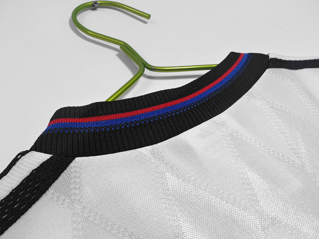 Retro Bayern Munich 96/98 Away Football Shirt