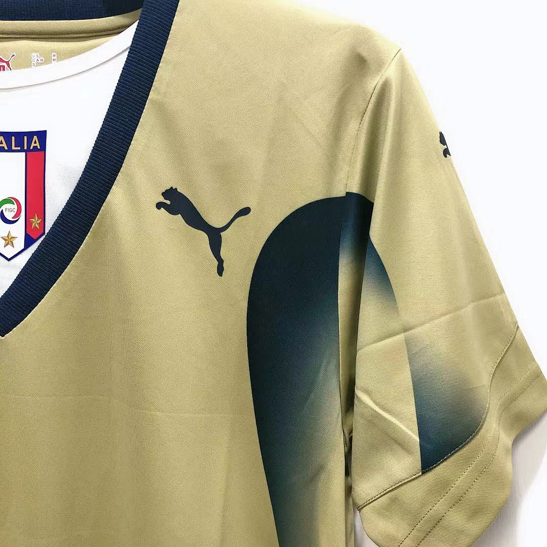 Italy 2006 Goalkeeper Gold Football Shirt